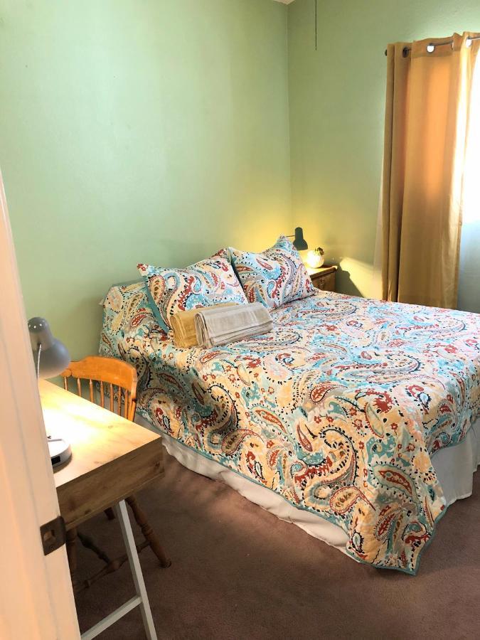 Festive Haven Room Hemet Buitenkant foto